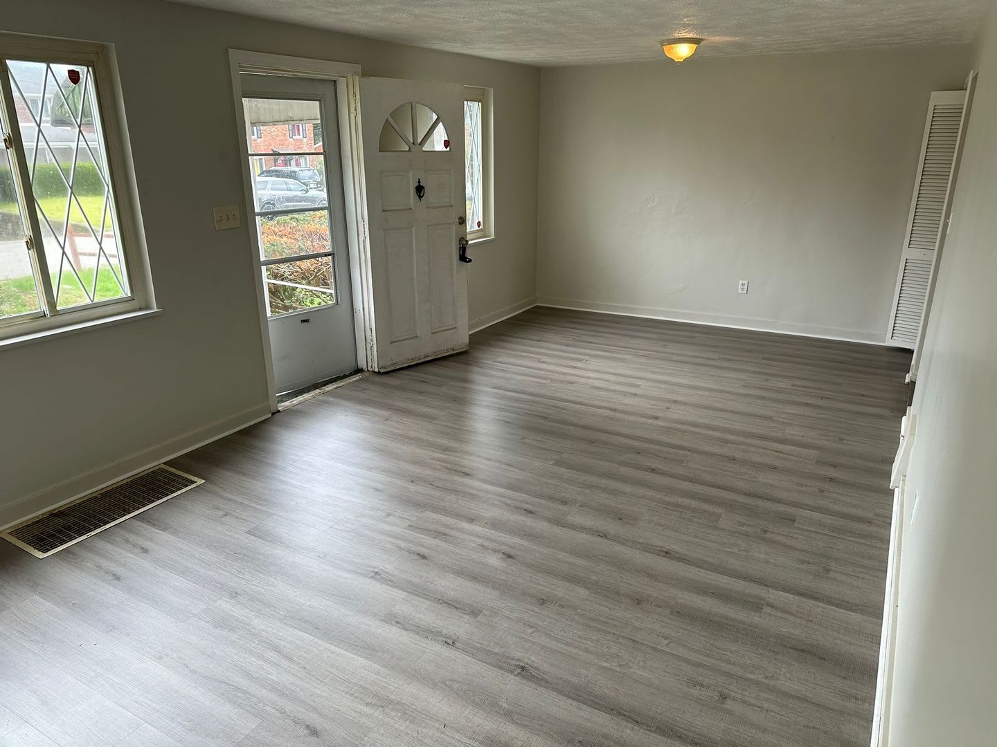 3BD 1BA house in Penn Hills!! – photo 2