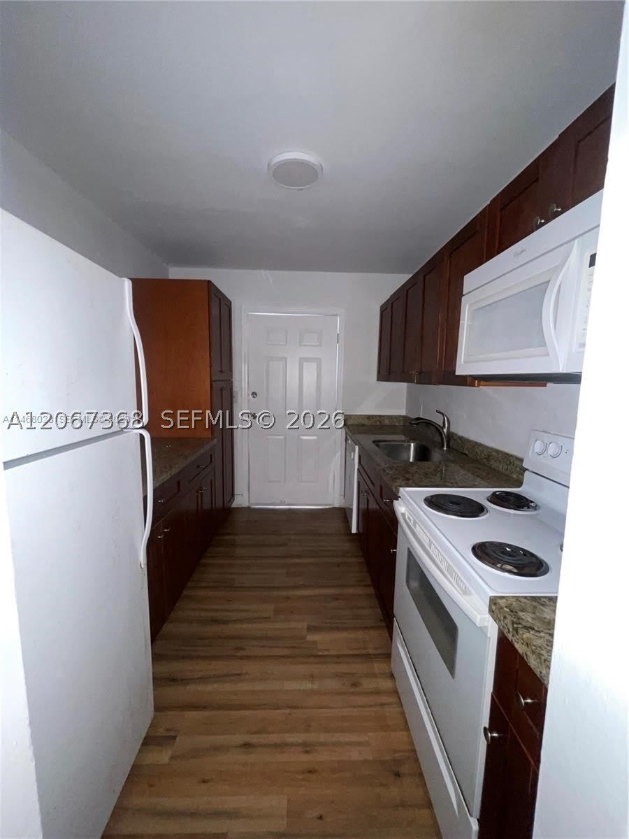 1388 NW 101 St – photo 5