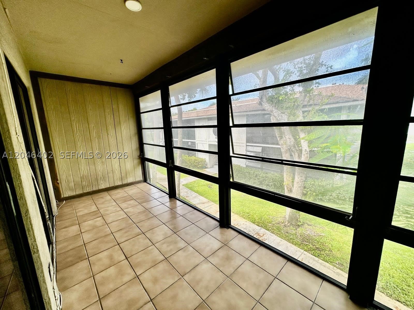 809 NE 199th St – photo 5