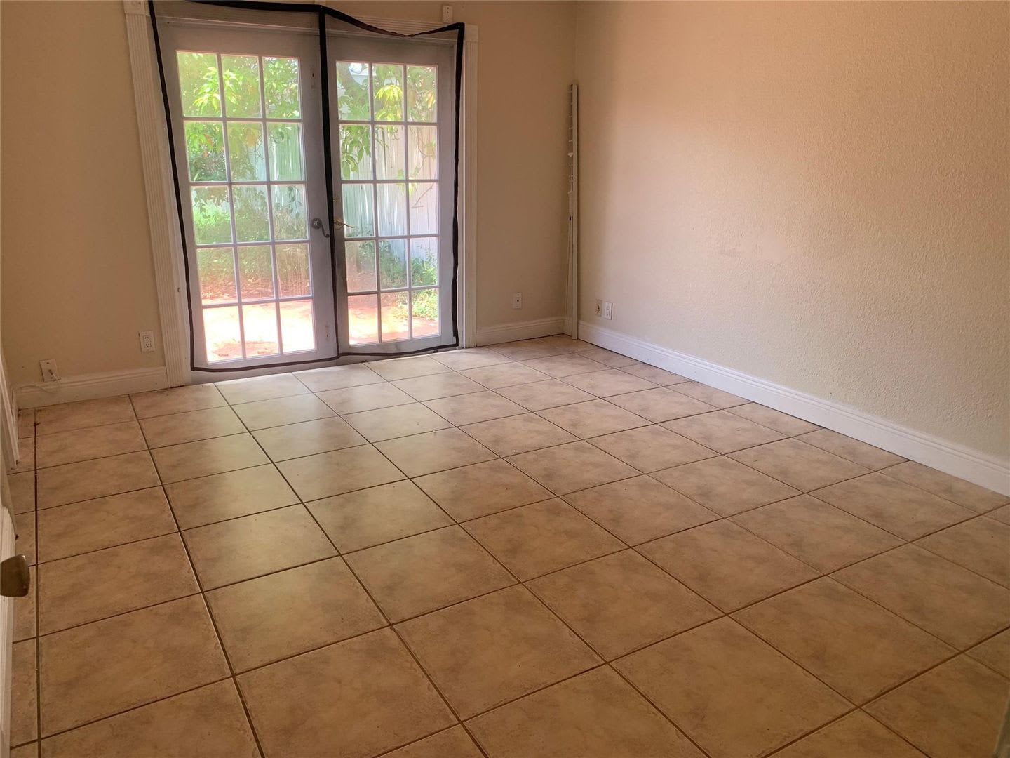 907 SW 78th Avenue, North Lauderdale, FL 33068 – photo 5