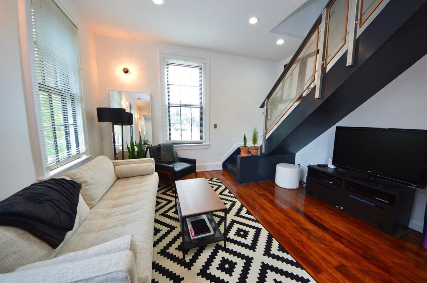 Vibrant One Bedroom Apartment in Over the Rhine – photo 5