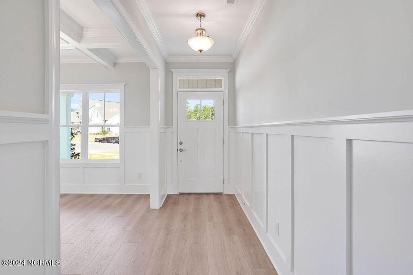 Discover this new spacious 4-bedroom, 3.5-bath home in Grayson Park – photo 4
