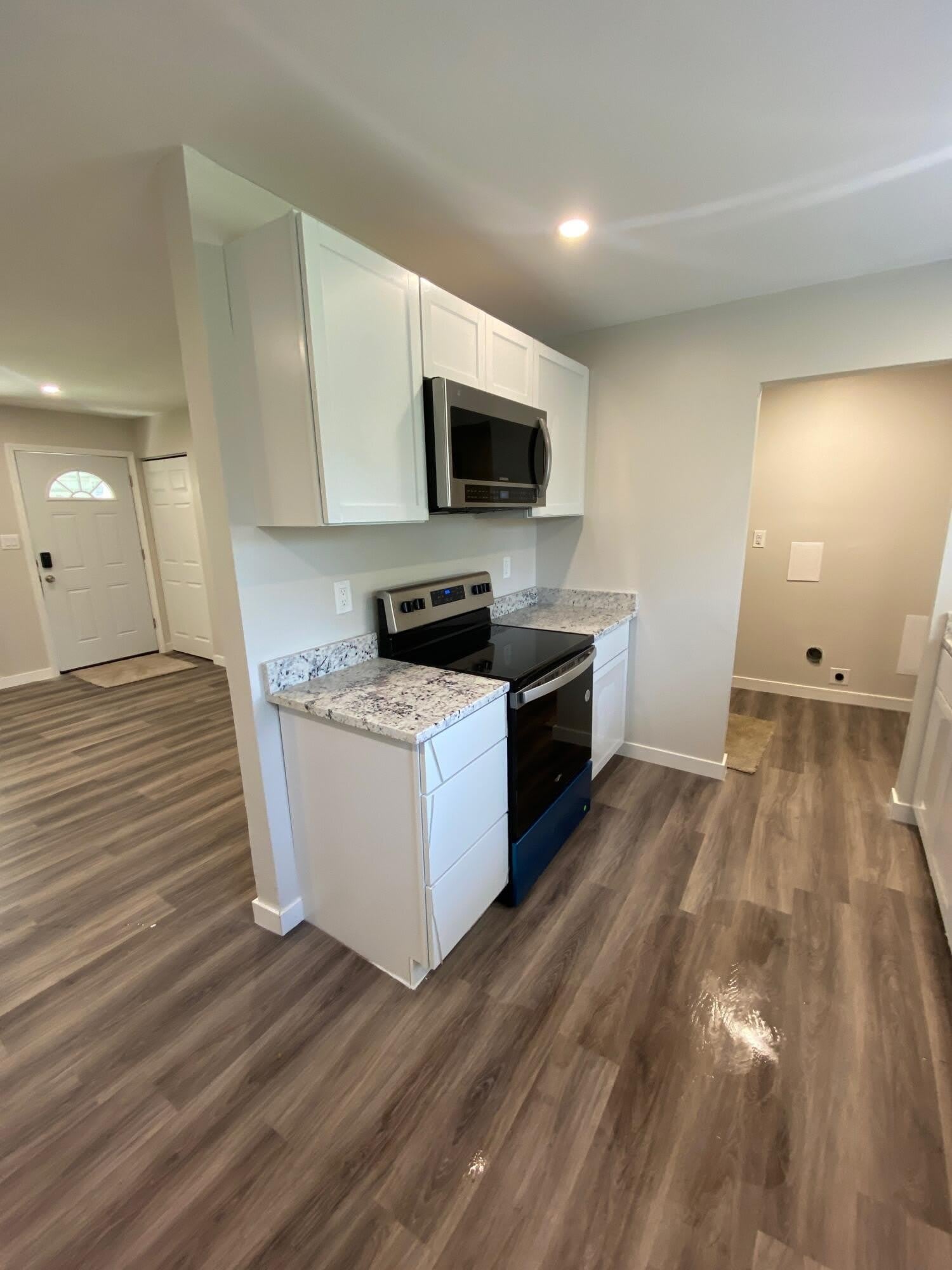 1654 Wiard Boulevard – photo 3