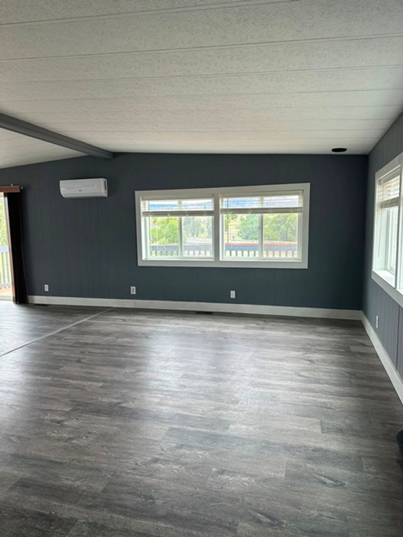 Updated 3 bedroom House – photo 2