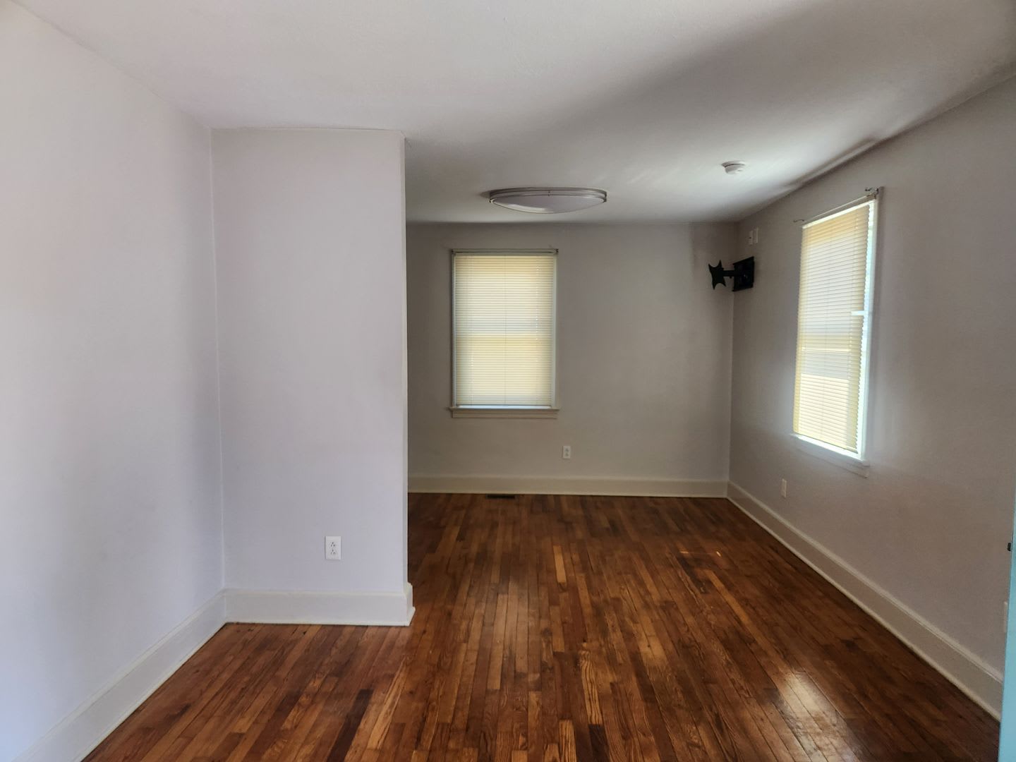 Lovely 2 Bedroom Bath – photo 4