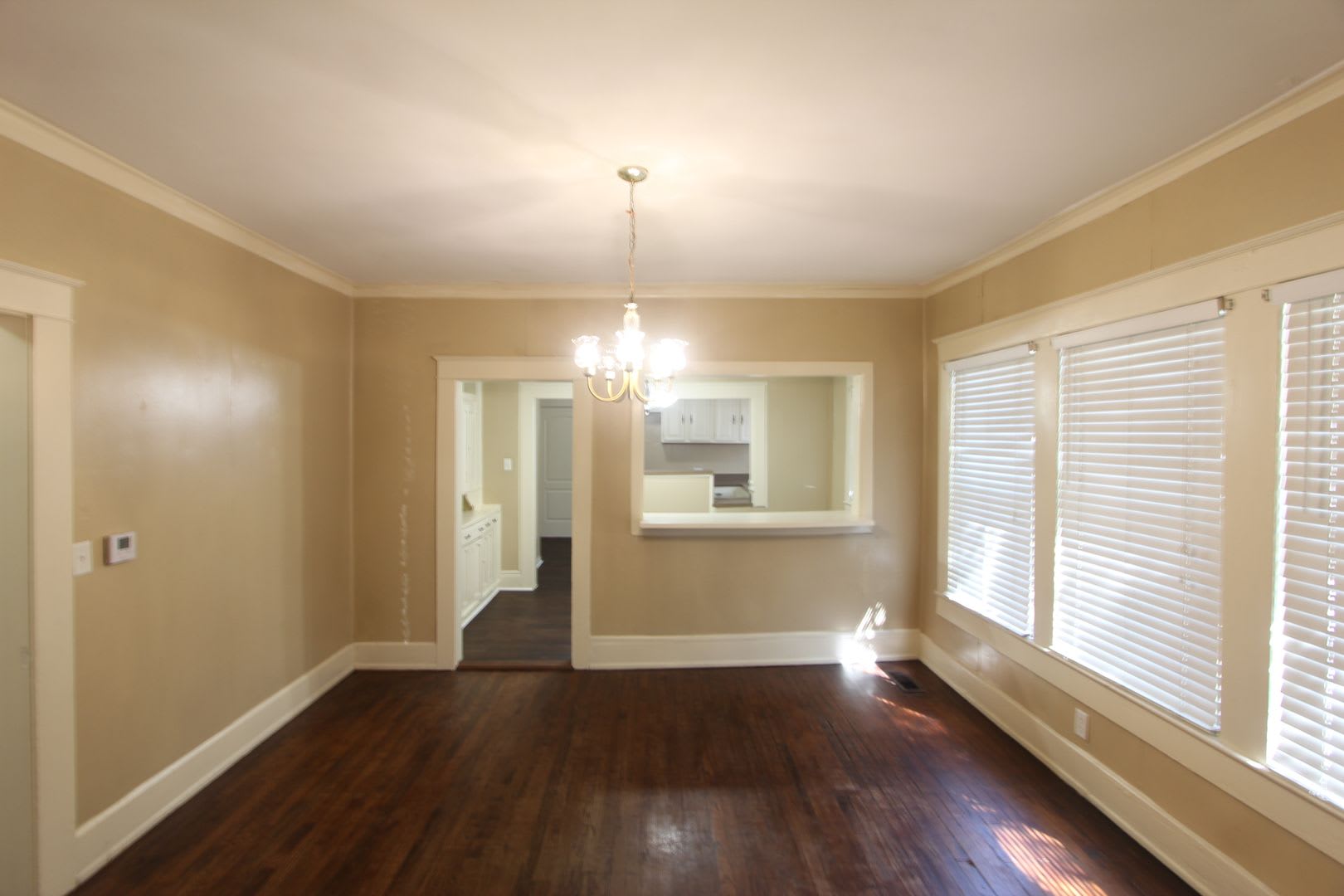 New On The Market with Fresh Updates!! Better Hurry!! – photo 5
