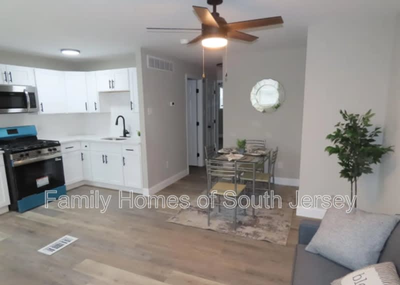 831 E 27th St – photo 2