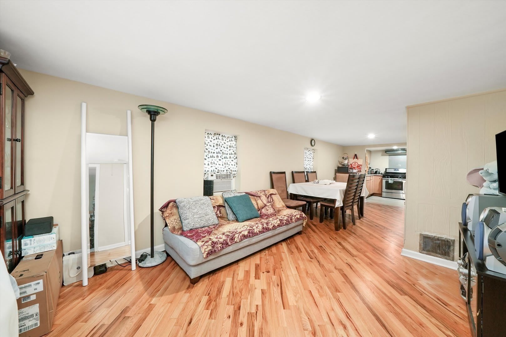 4614 N Springfield Avenue – photo 4