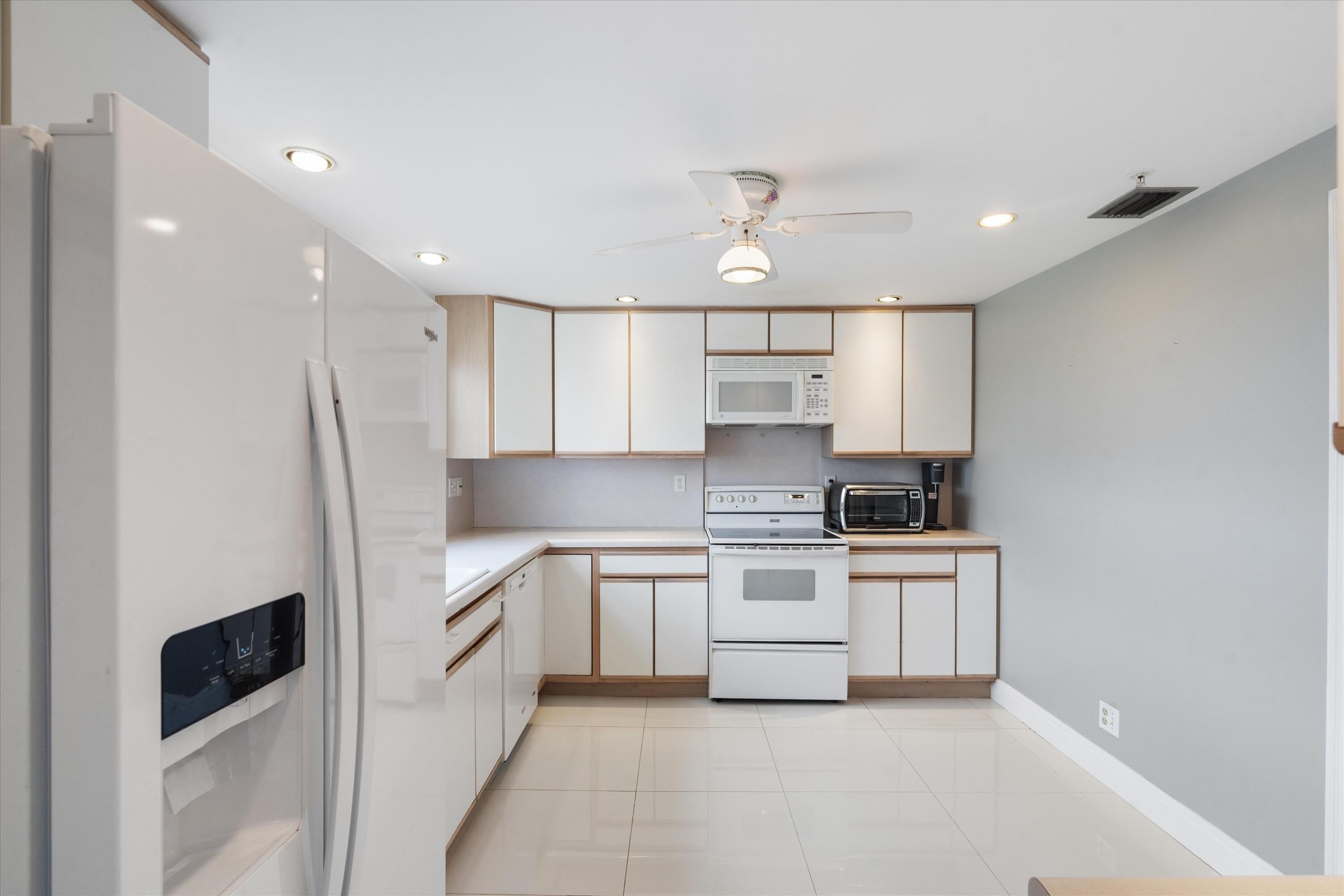 3300 S Ocean Boulevard – photo 5