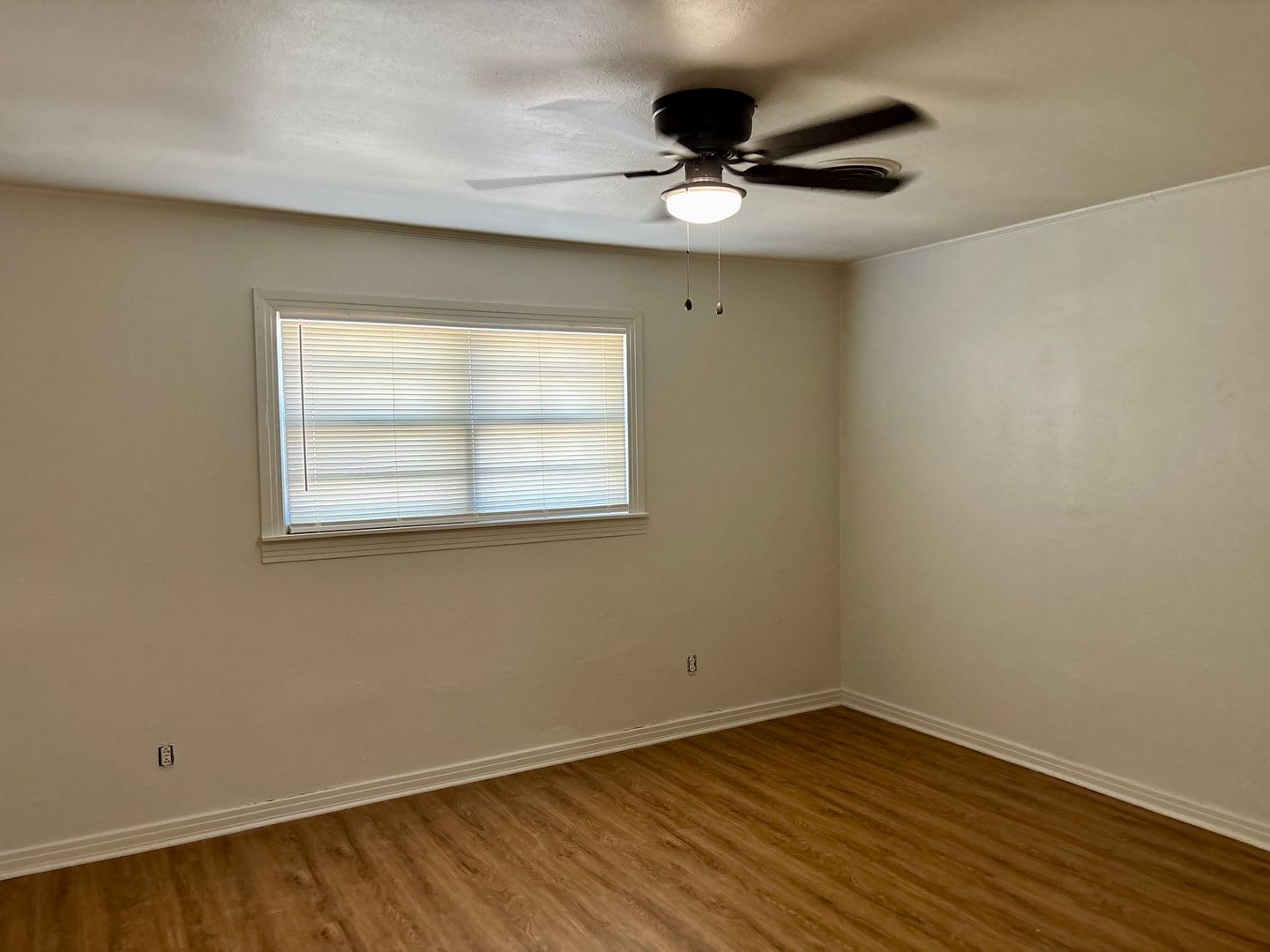 3 Bedroom in Slaton – photo 3