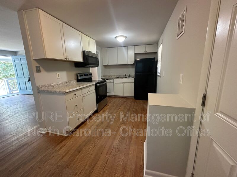 908 Chatham Ln – photo 4