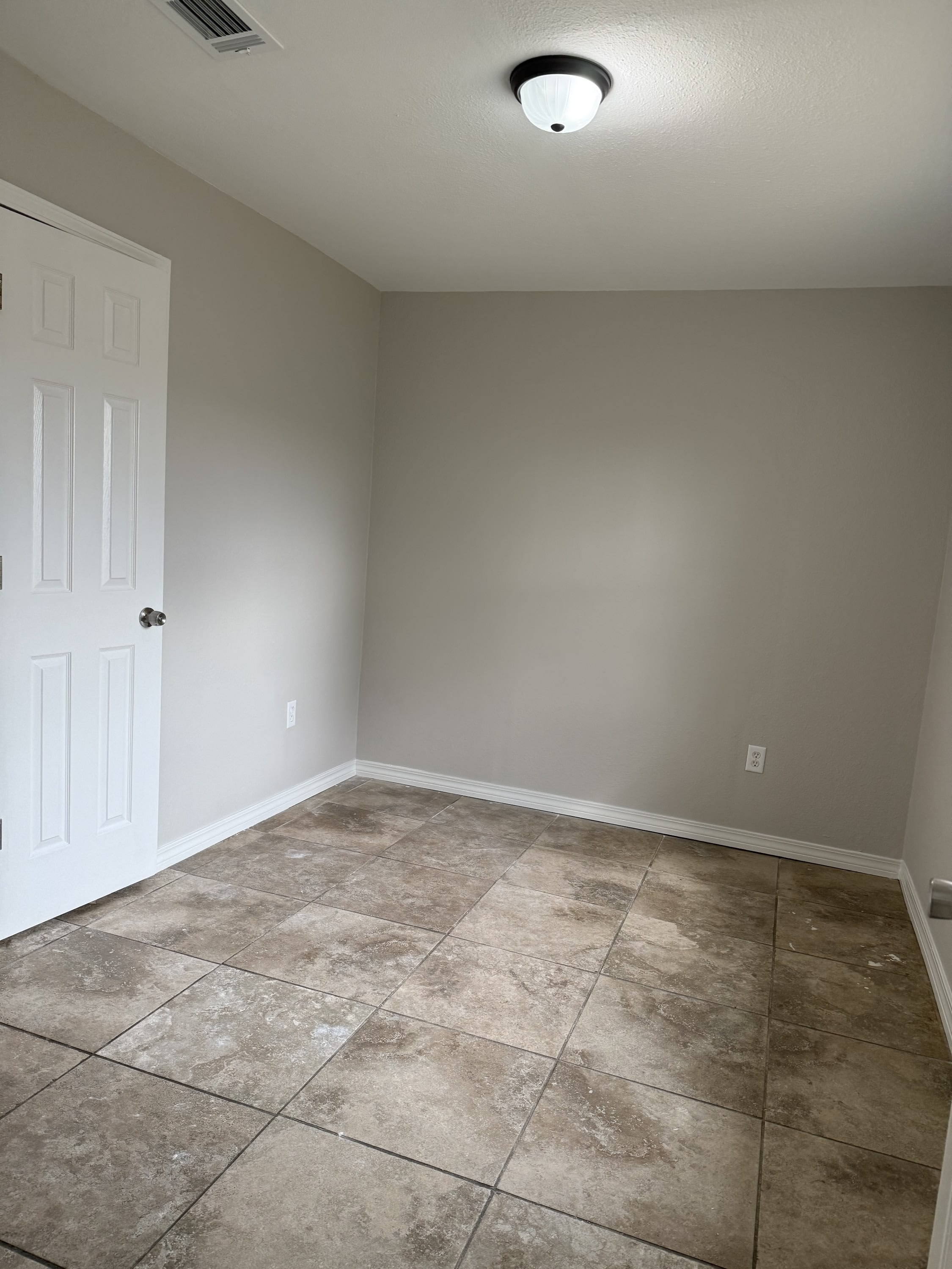 98 Russell Boulevard – photo 4