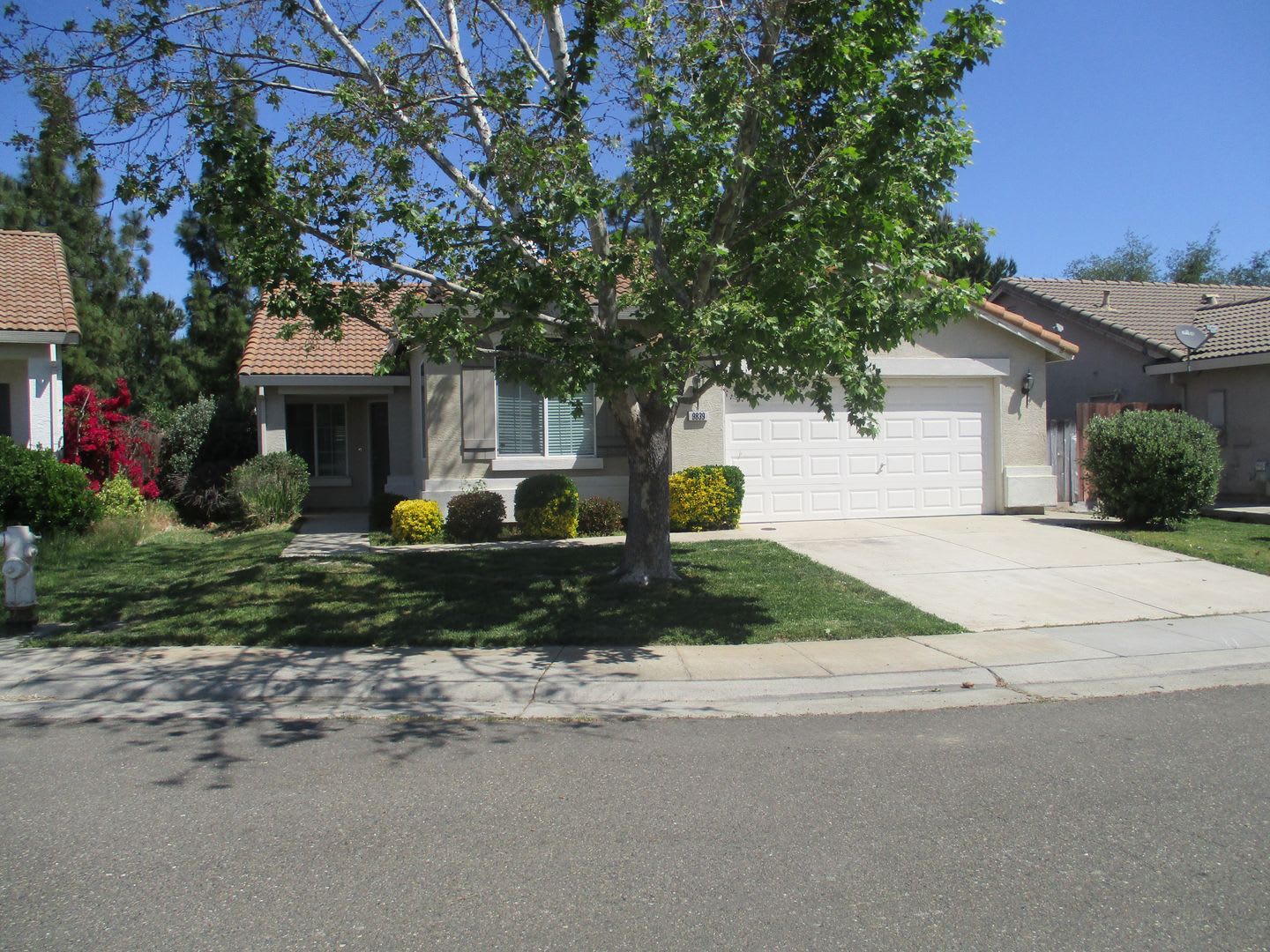 NICE HOME IN ELK GROVE!! – photo 1