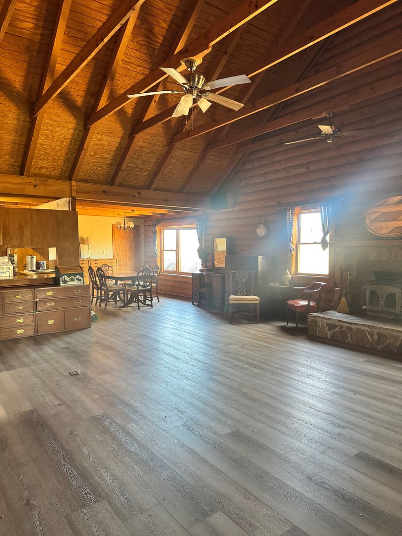 Log Cabin in Oconee on a 1.357 acre neighborhood wooded lot! – photo 4
