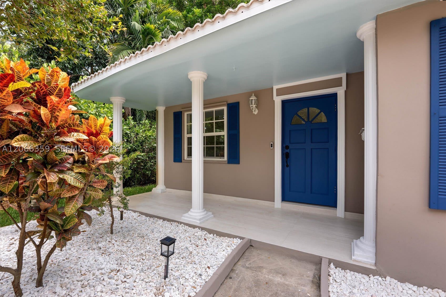 11770 Griffing Blvd – photo 2