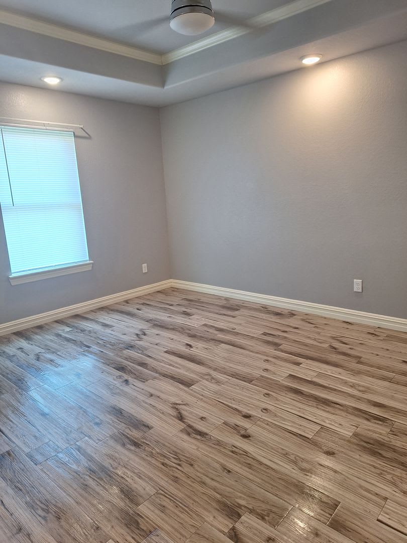 ** to discuss a move in special on this Duplex** – photo 5