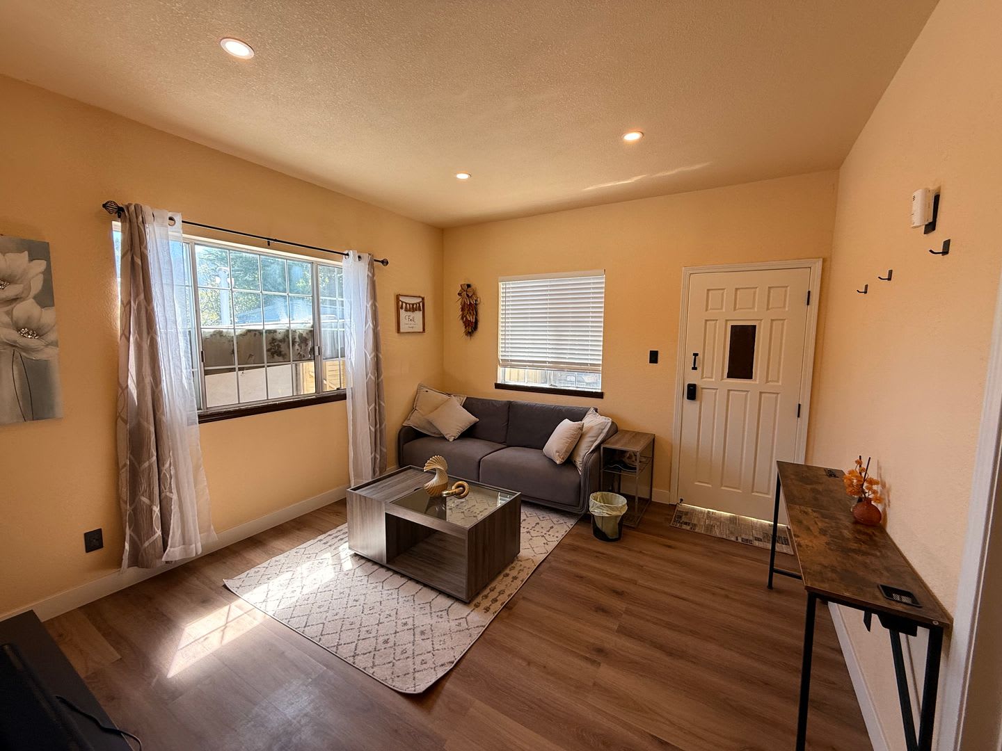 Charming furnished 1BR/1BA+ bonus Room in Oakland. – photo 3