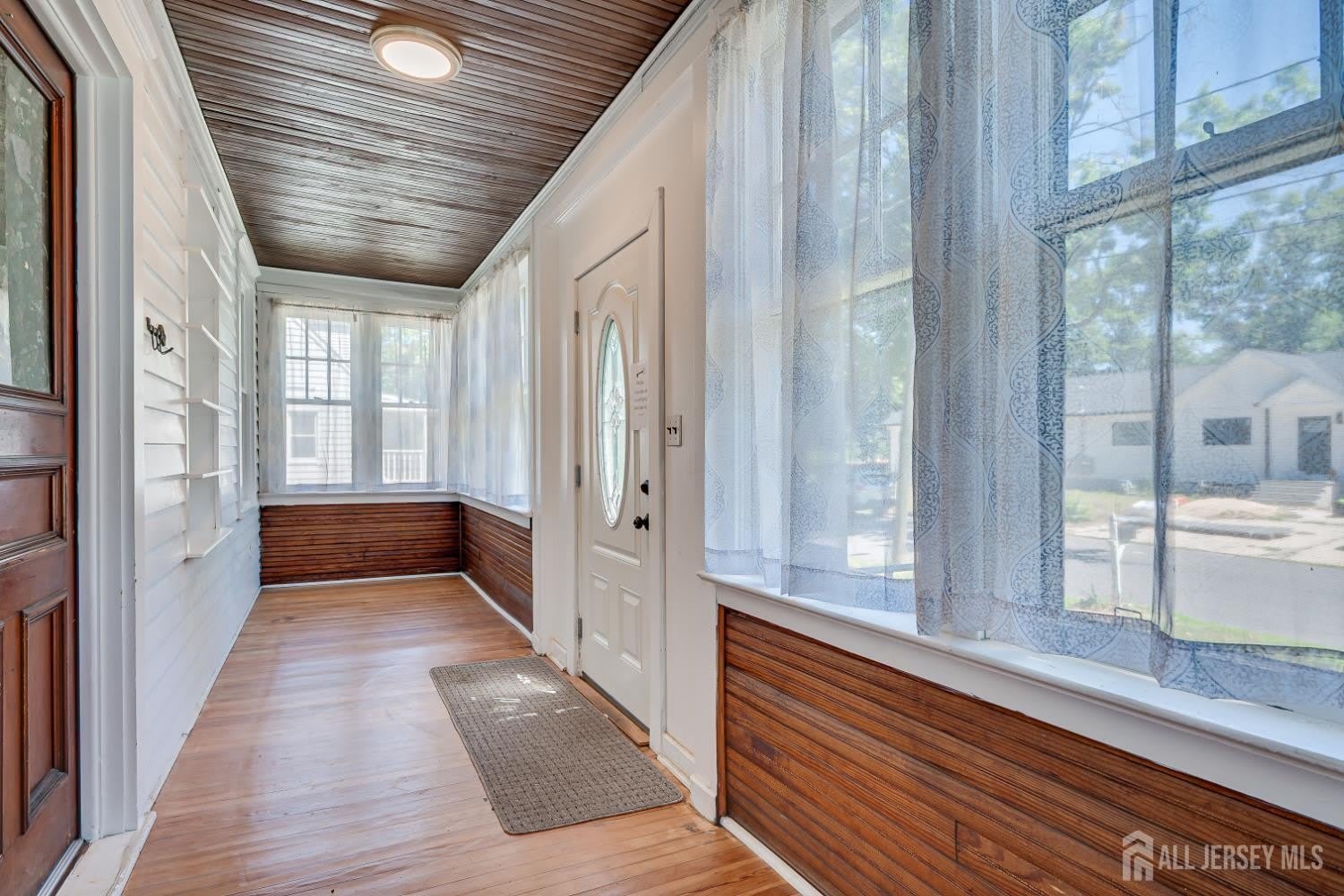 10 Jeff Street – photo 4