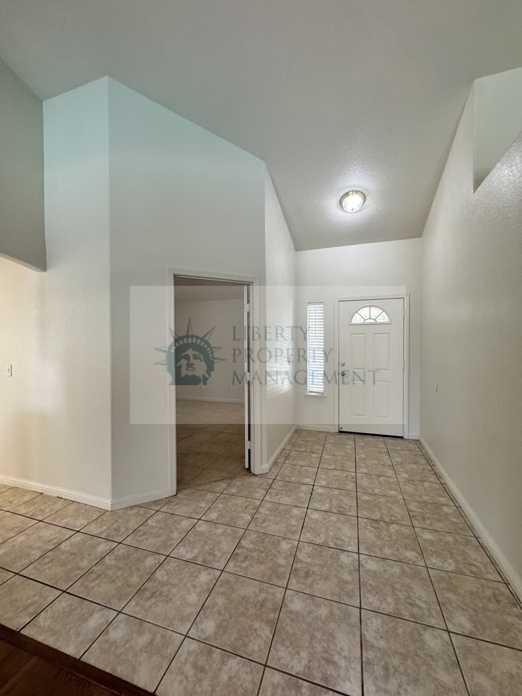135 Decatur Ave – photo 2