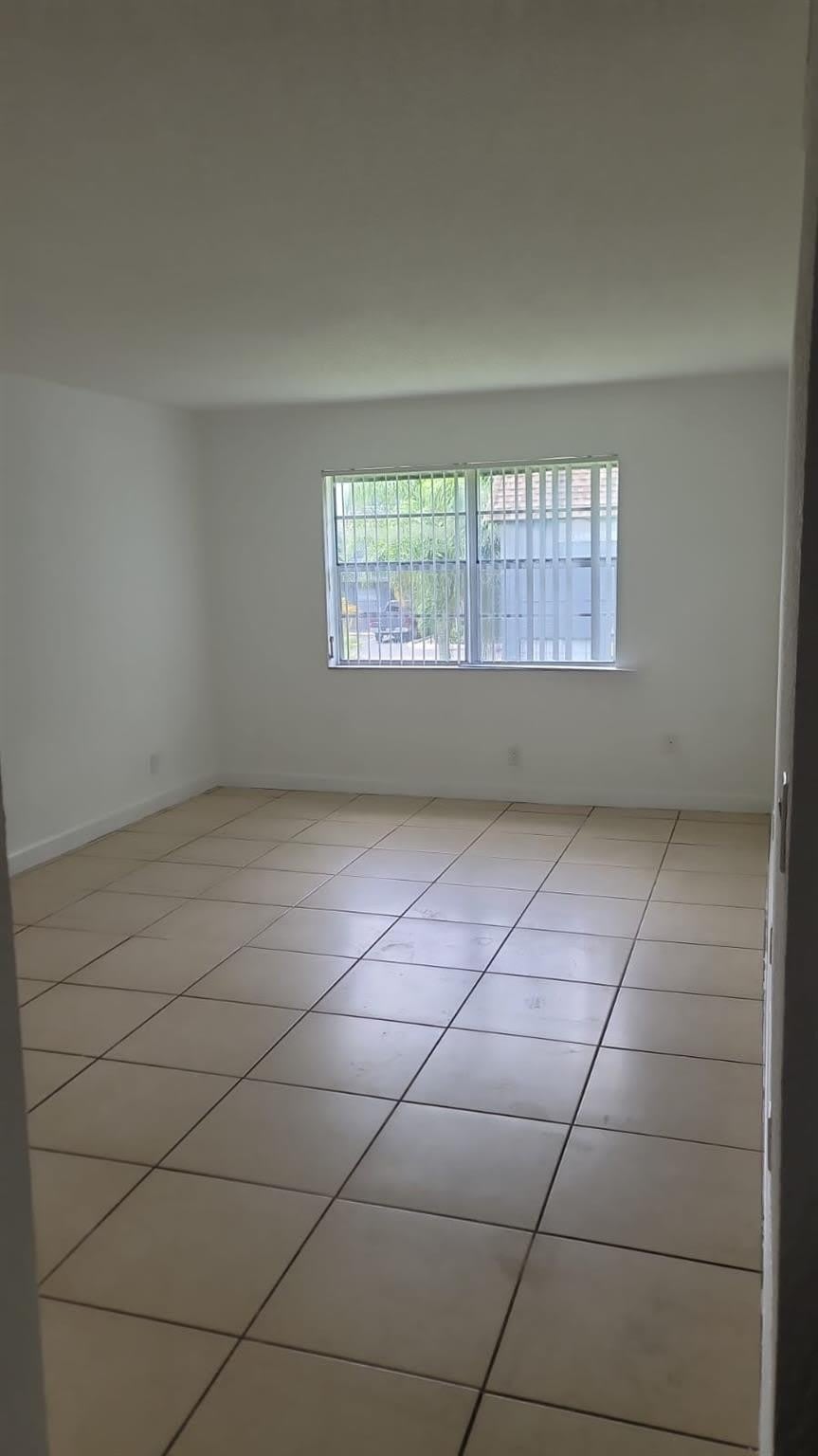 4839 NW 9th Drive – photo 4