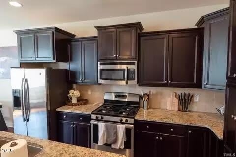 130 Wembley Drive – photo 4