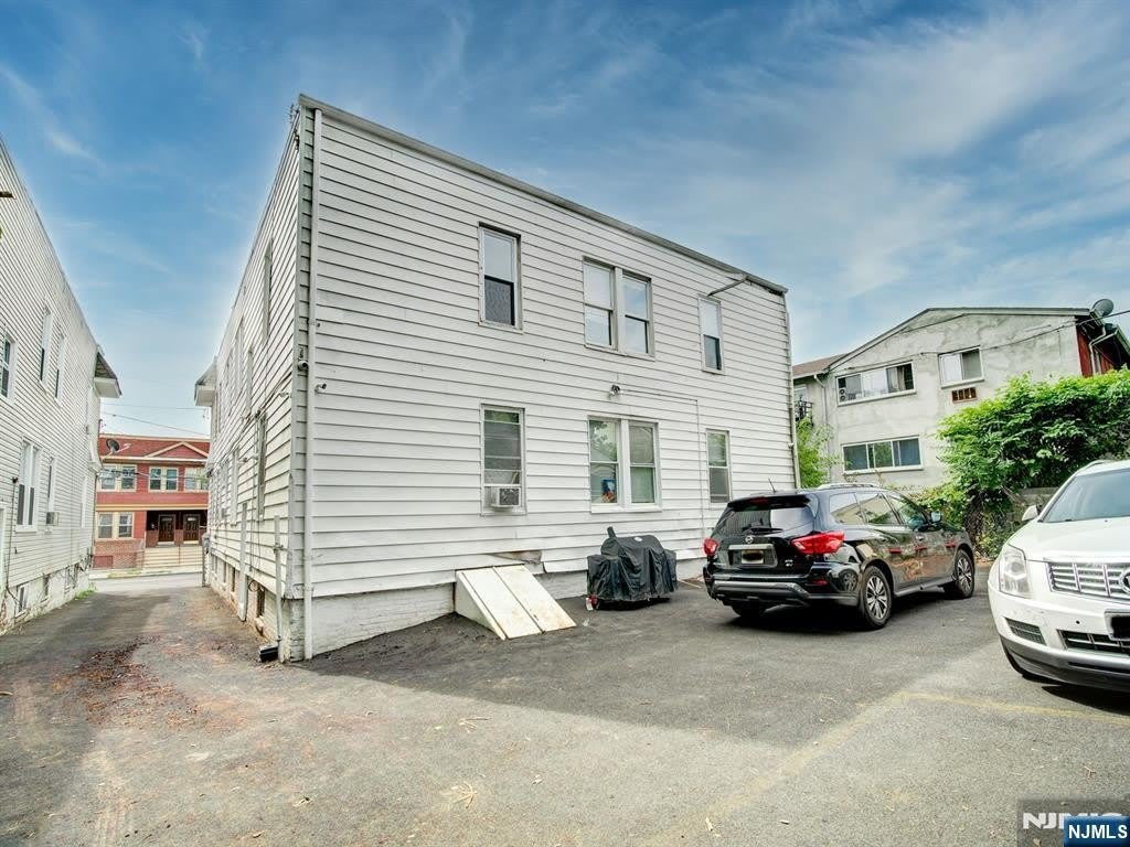 147 Huntington Terrace – photo 1