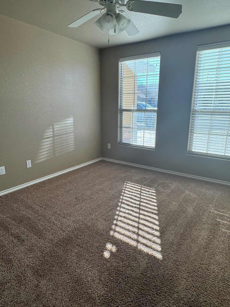 909 Beal Parkway – photo 2