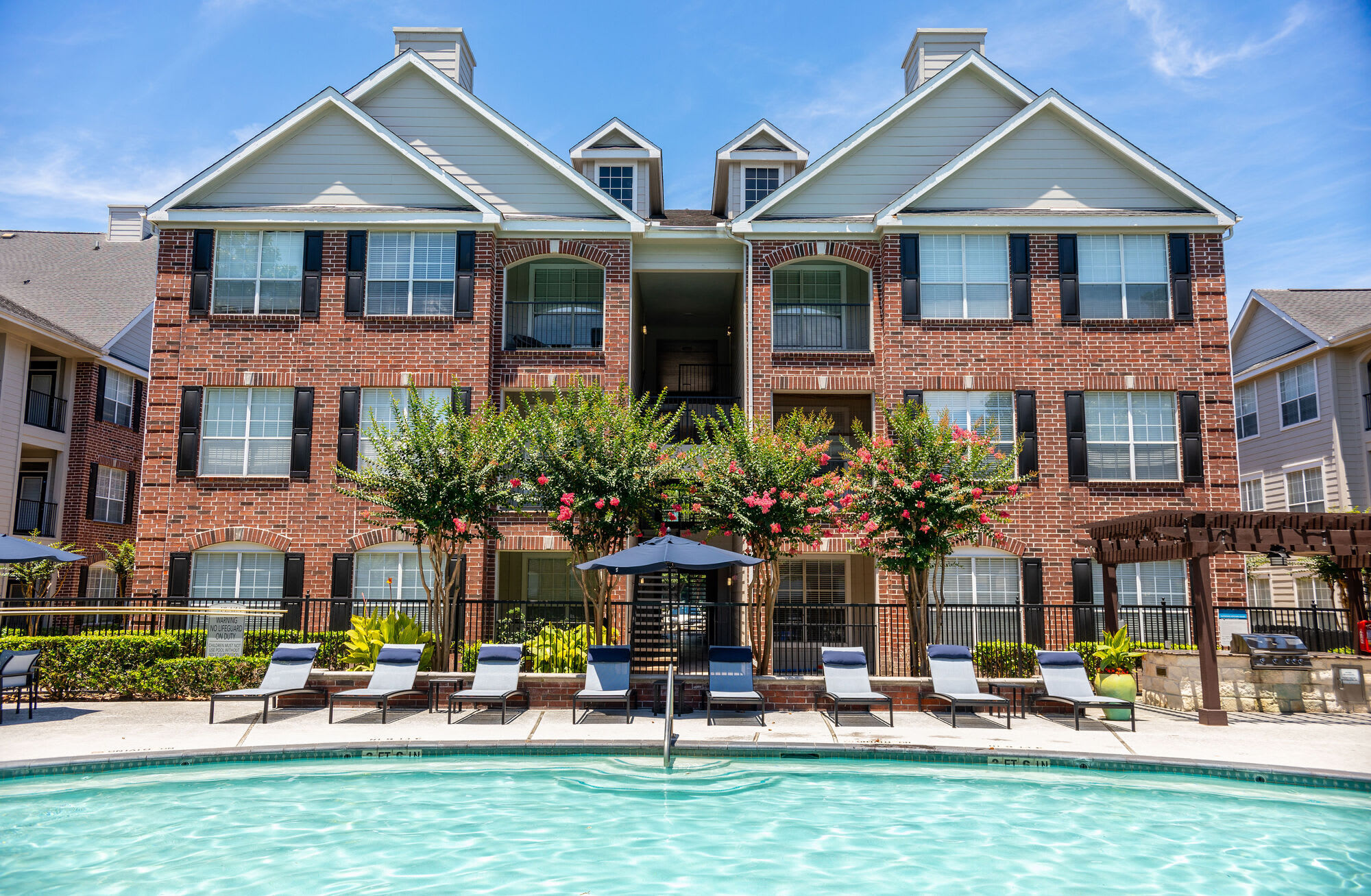 Plaza at Westchase – photo 2