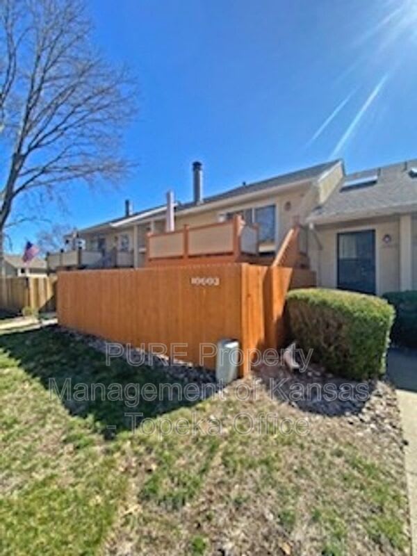 10903 Gillette Street – photo 2