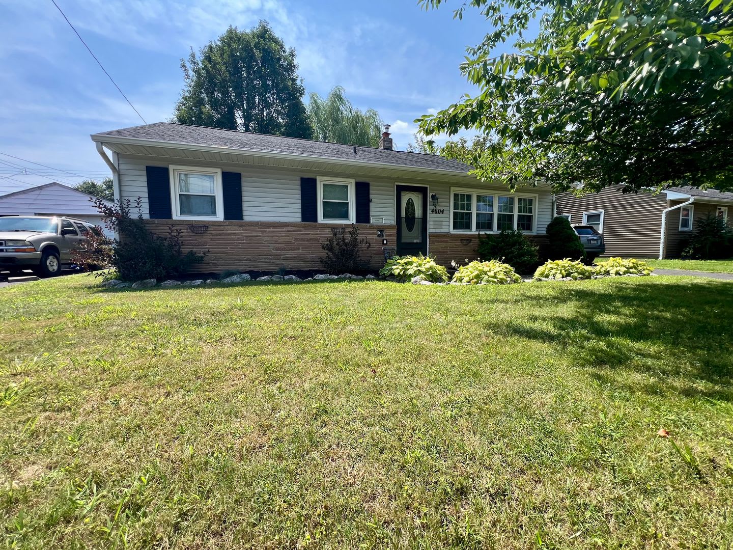 3-Bedroom Single Family Home in Bristol! Available Mid-September! – photo 1