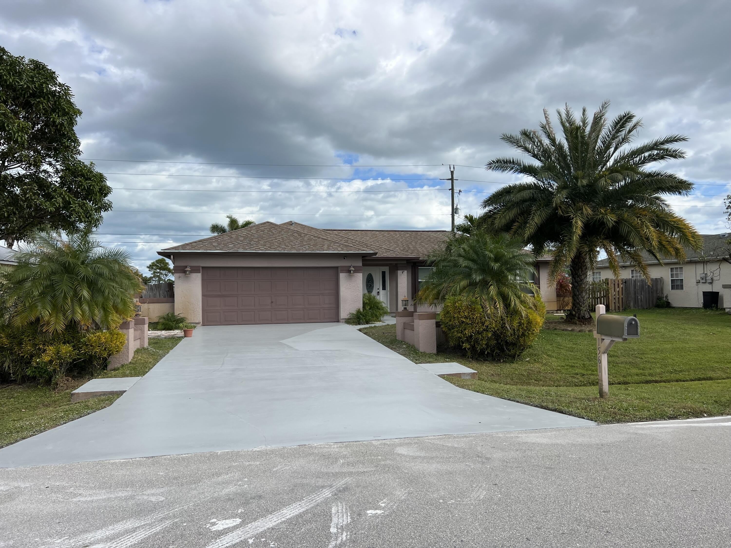 1561 SE Appamattox Terrace – photo 3