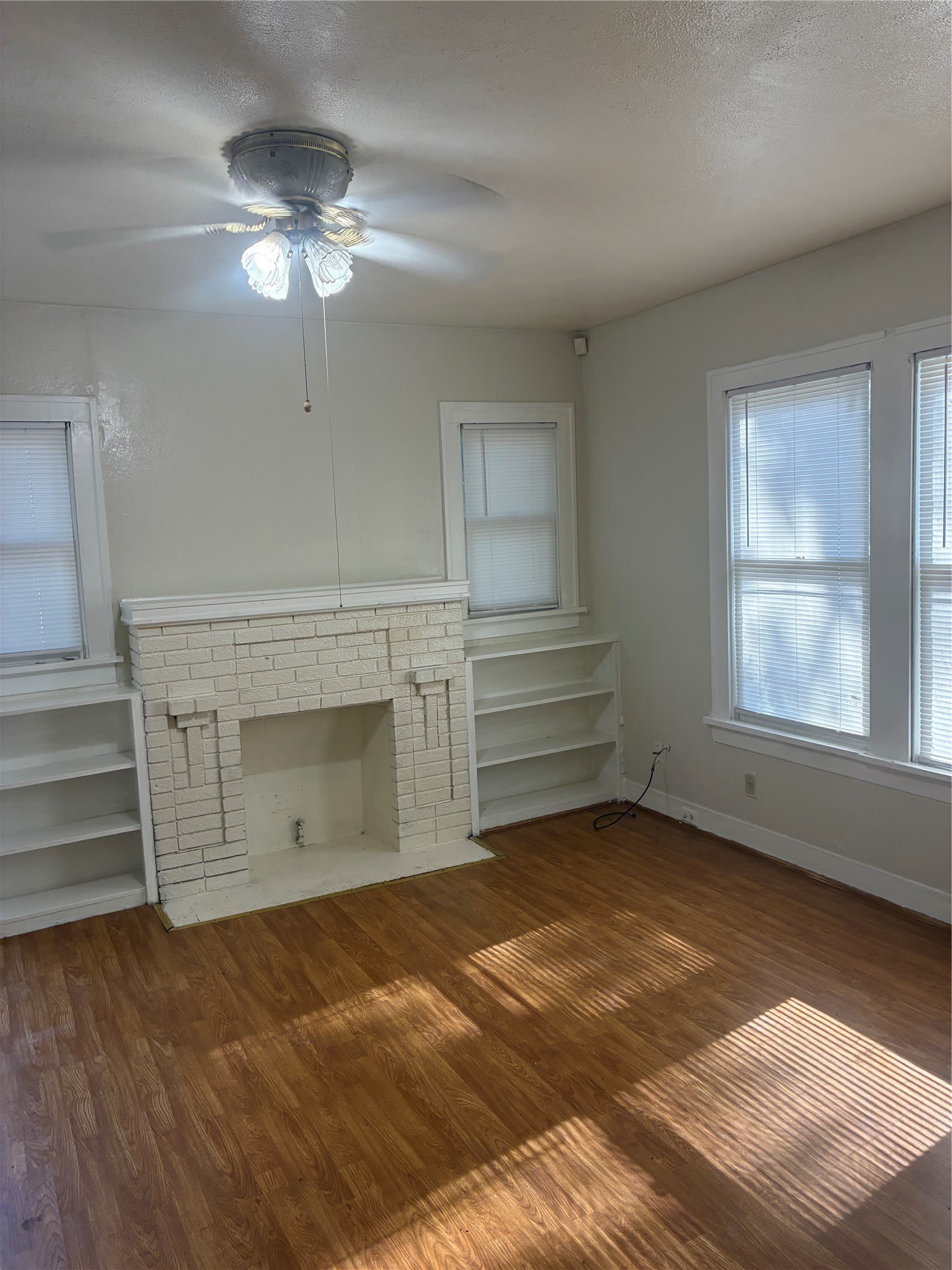 2660 Vivian Street – photo 3