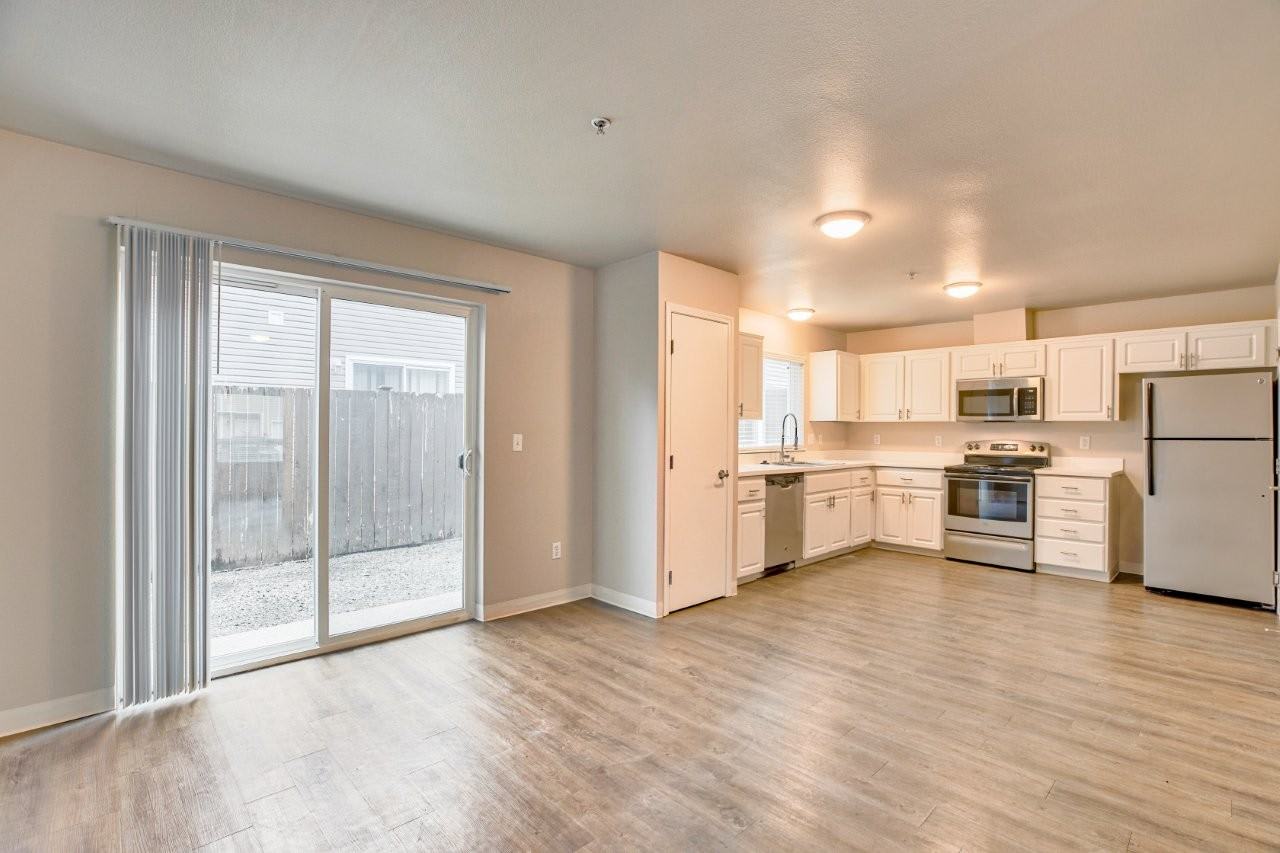 Vanessa View Townhomes – photo 2