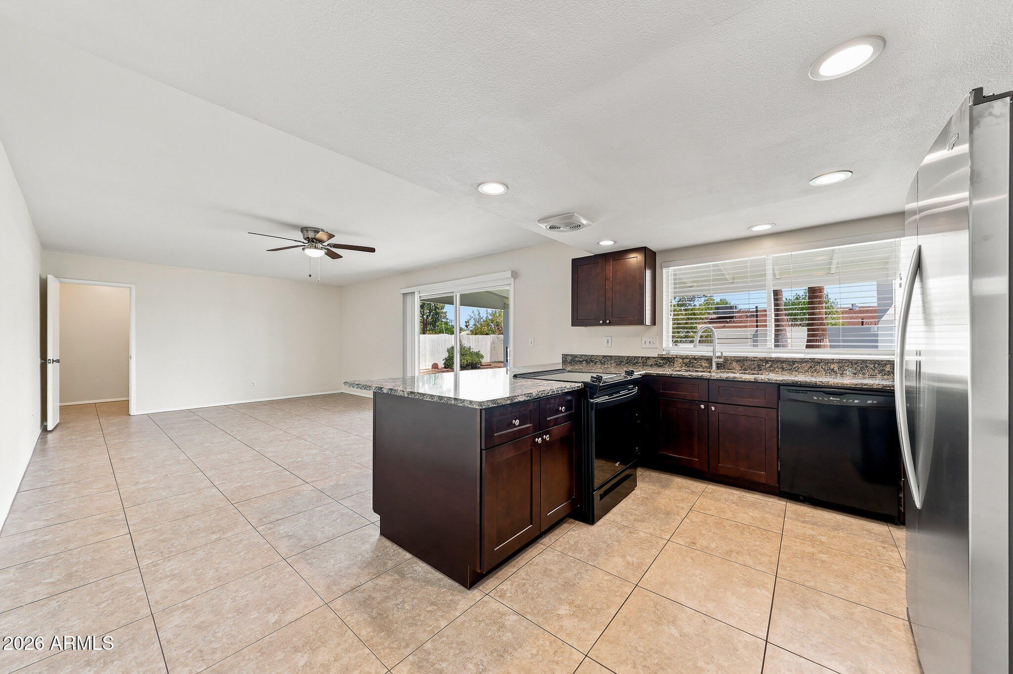 212 E Eugie Avenue – photo 4