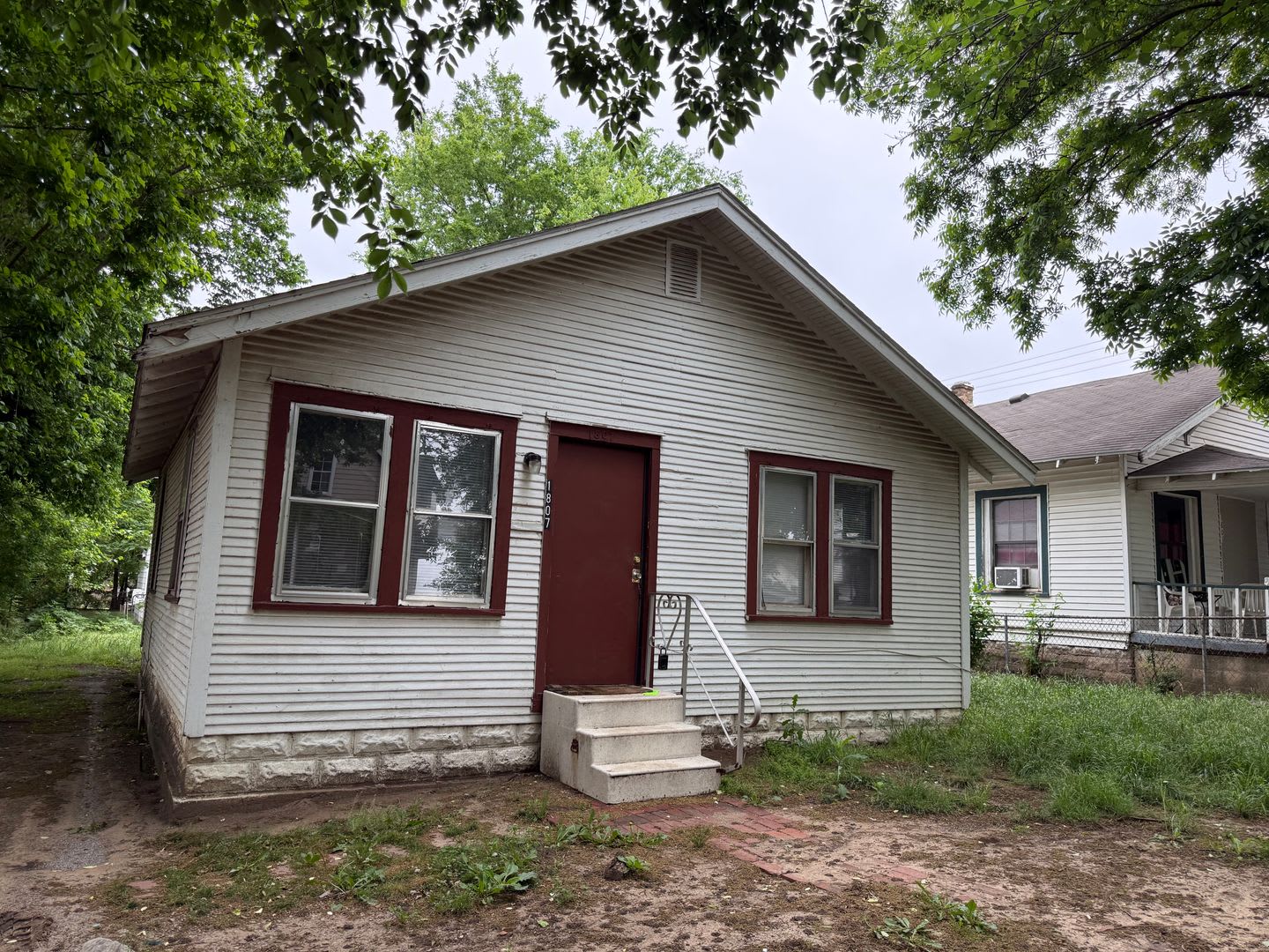 3 Bed 1 Bath House – photo 1