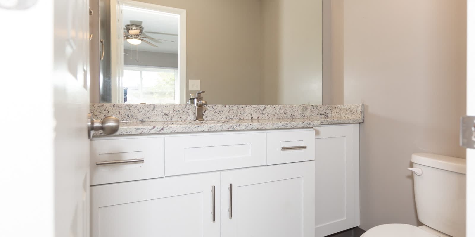 Beechmont Towers Apartments – photo 5