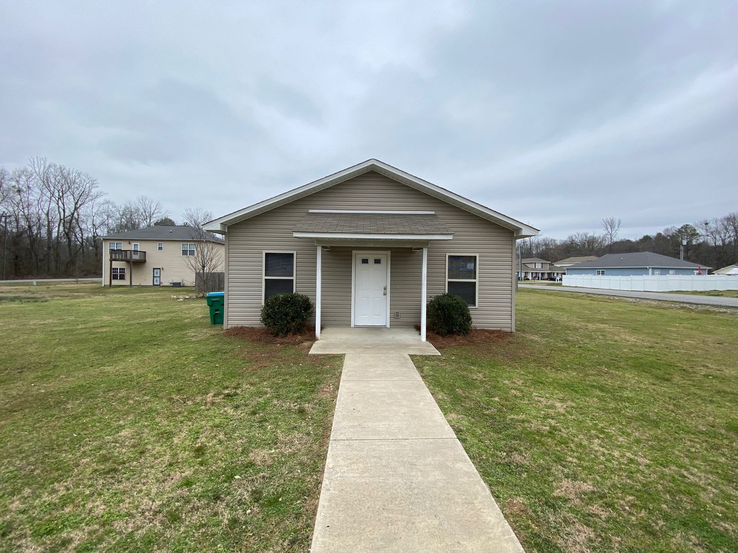 Home for Rent in Lincoln... Available to View with 48 Hour Notice!!! – photo 2