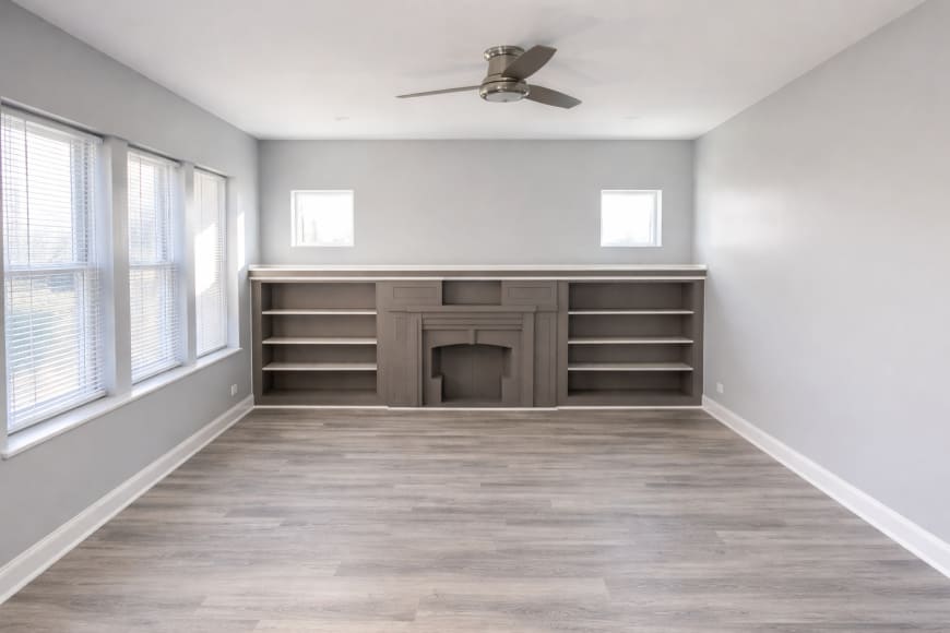 843 E Marquette Rd – photo 2