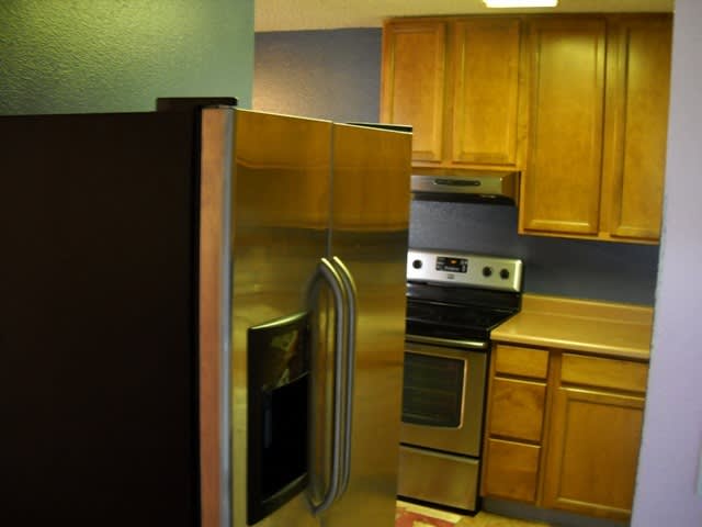 *AVAILABLE NOW* 3 Bedroom for Great Price In Gunbarrel Close to Many Businesses – photo 3