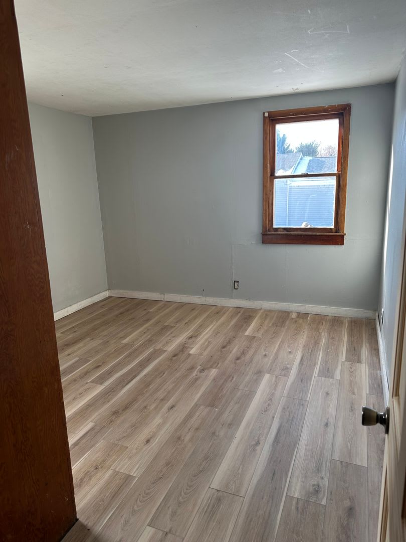 3 bedroom 1 bath home – photo 3