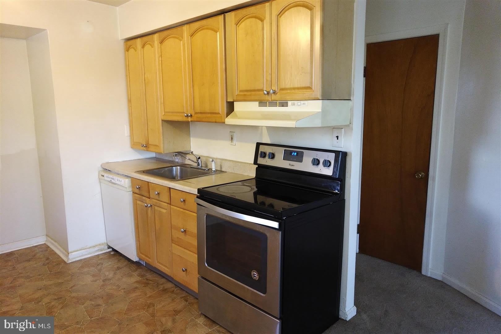200 PROSPECT Avenue – photo 3