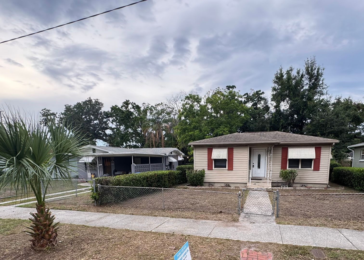 Three Bedroom One Bathroom Cottage in Palmetto Park, St. Petersburg – photo 2