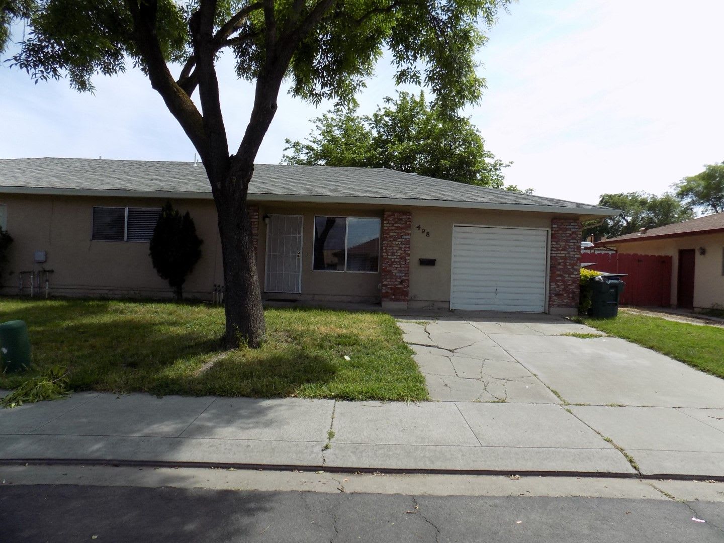 Single story, 3 bed 1.5 bath home. – photo 1