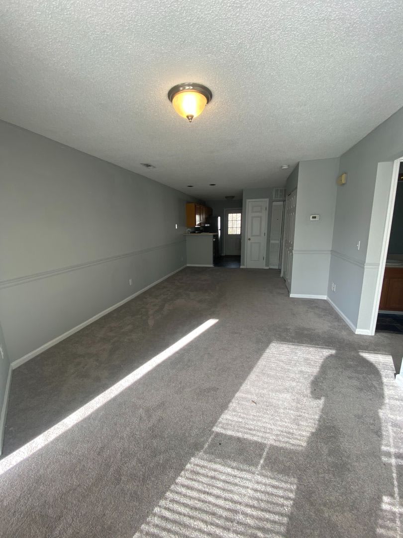 Beautiful 2 BED/ 2 BATH Condo in Archdale! Coming Soon – photo 2