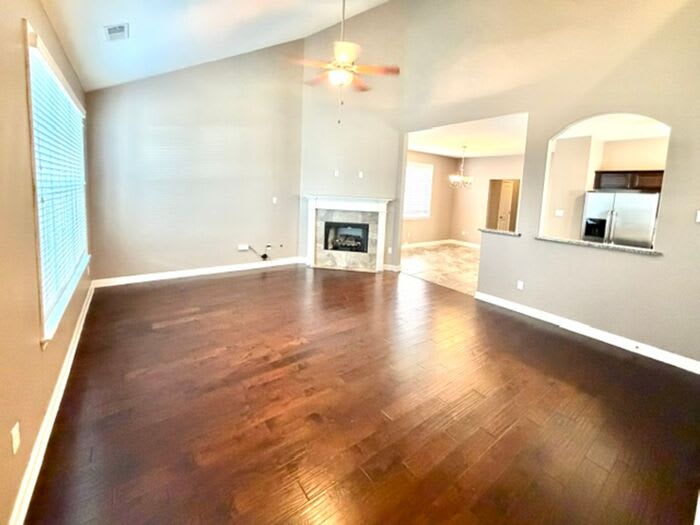 7558 Glen Laurel Way – photo 3