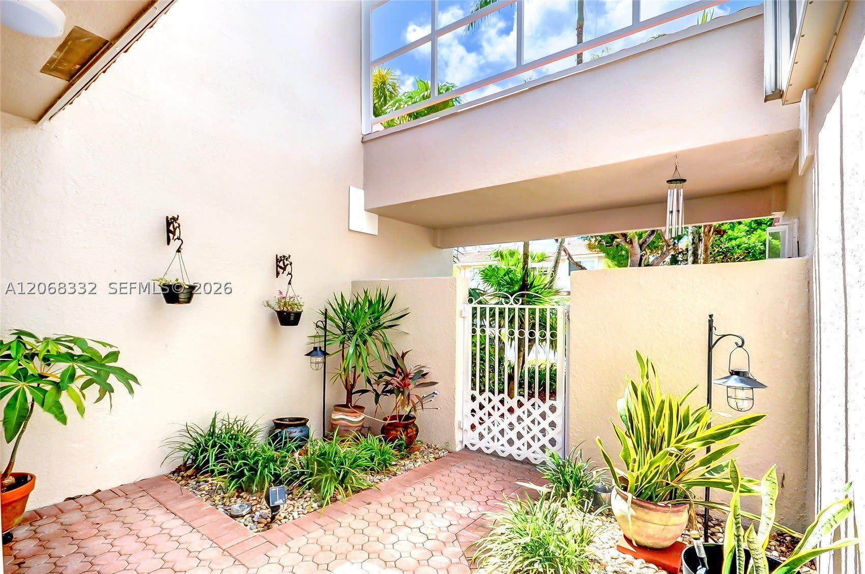 10237 NW 52nd Ln – photo 2