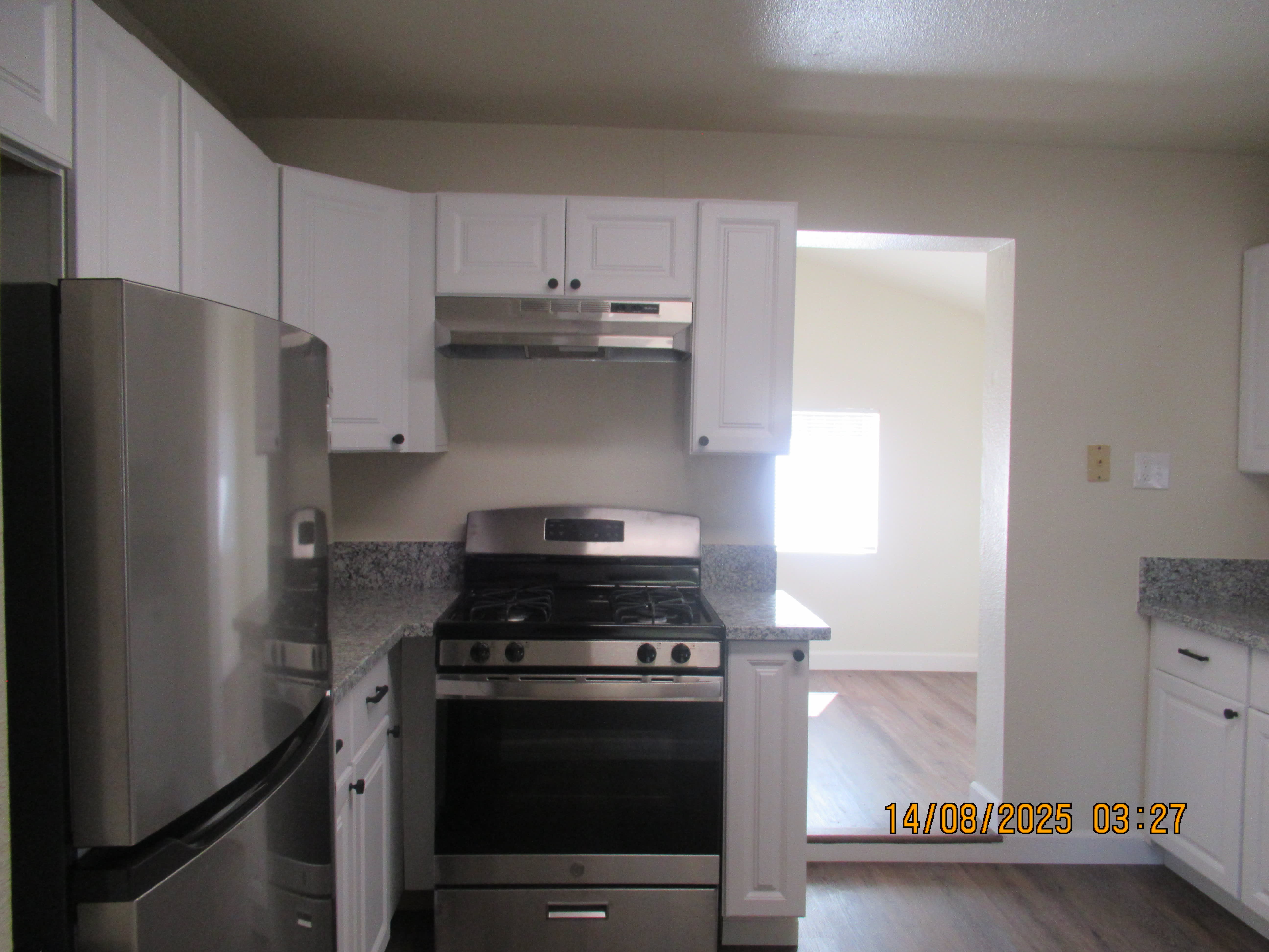 5125 Meyers St – photo 3