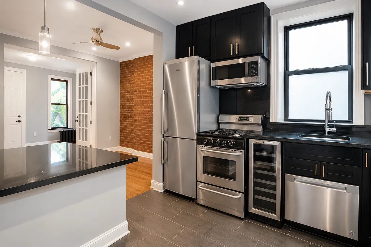 232 West 14th Street – photo 2