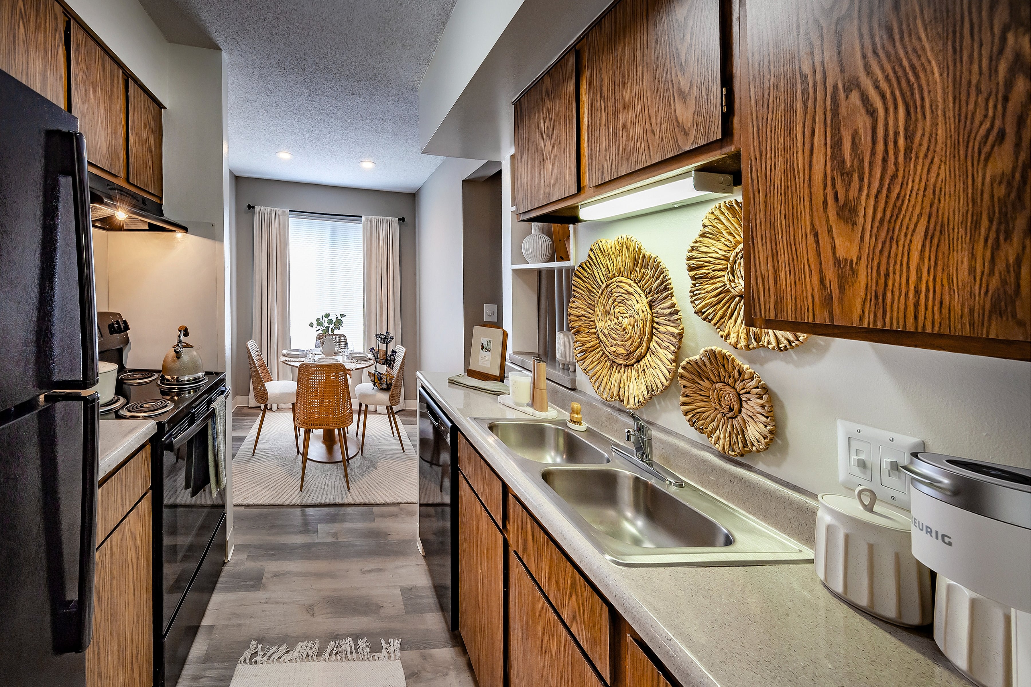 Pebble Point Apartments – photo 5