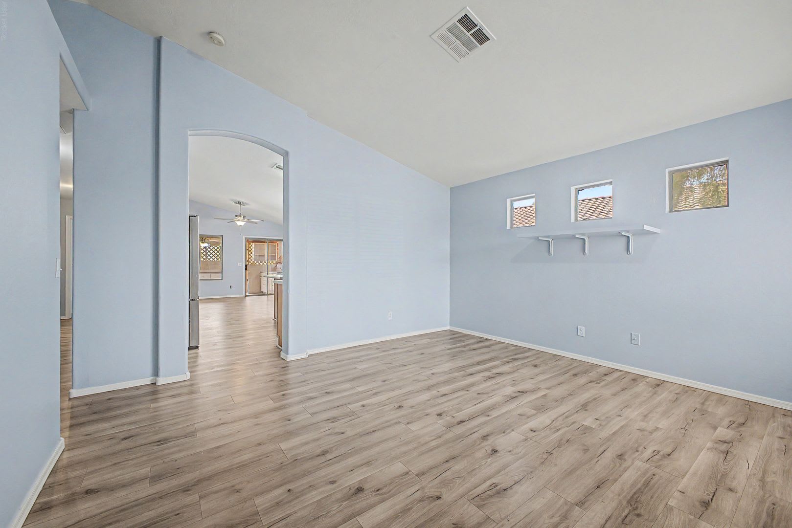 Nice 3 Bedroom 2 Bath Home – photo 5